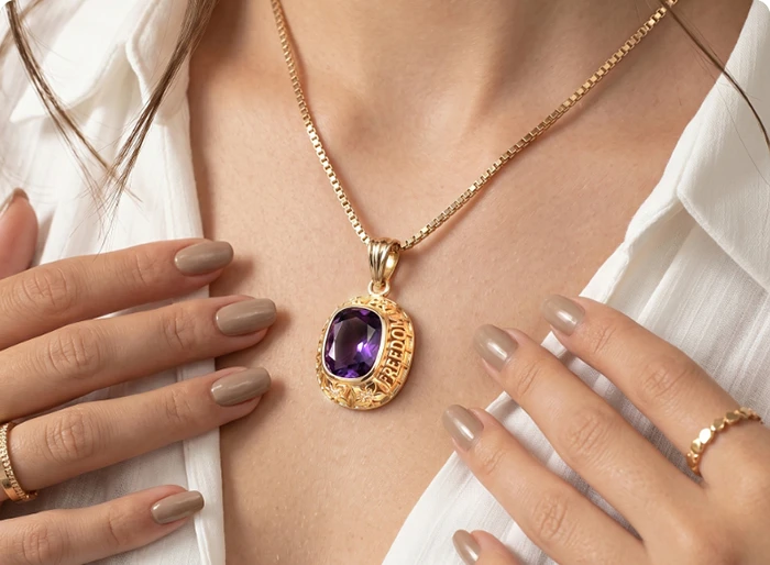 PENDANTS & CHARMS